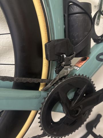 Brugt Canyon Aeroad CF SLX 7 eTap 2024 2024 Road & Gravel — billede 9 af 12