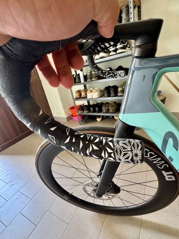 Brugt Canyon Aeroad CF SLX 7 eTap 2024 2024 Road & Gravel — billede 6 af 12