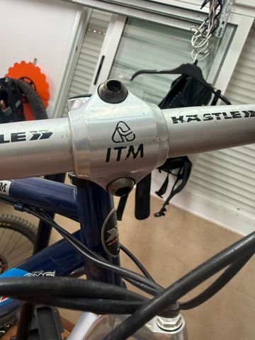 Used Kästle Custom Shimano XTR 1992 Mountainbike, Blue — image 6 of 13