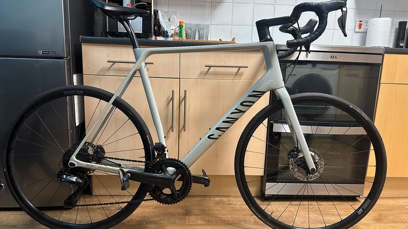 Canyon Endurace CF SL 8 Disc Di2 2022 2022 Road & Gravel de segunda mano