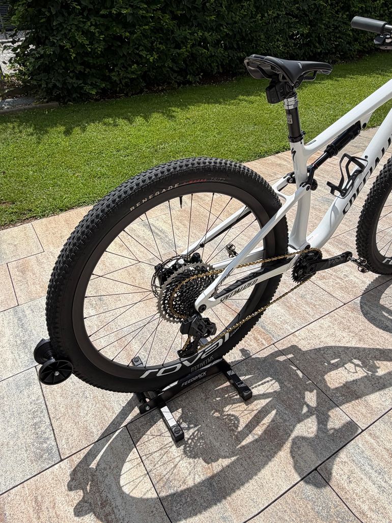 Gebrauchtes Specialized Epic Pro 2021 2021 Mountainbike, Weiß — Bild 4 von 5