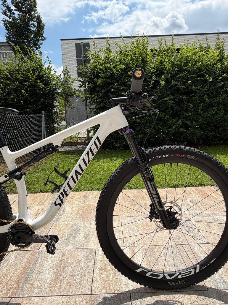 Gebrauchtes Specialized Epic Pro 2021 2021 Mountainbike, Weiß — Bild 2 von 5