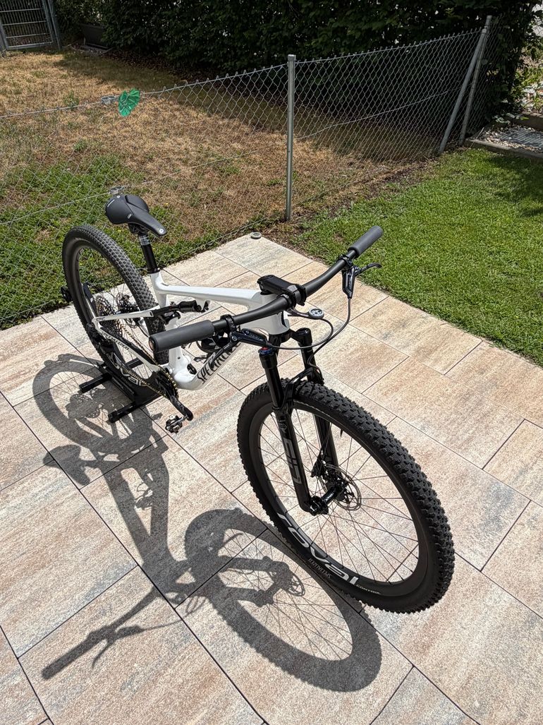 Gebrauchtes Specialized Epic Pro 2021 2021 Mountainbike, Weiß — Bild 3 von 5