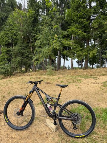 Używany Orbea OCCAM LT M-TEAM 2024 2024 Mountainbike — zdjęcie 1 z 3
