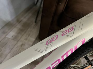 Megamo 20" GO 2027 2027 Mountainbike usato, Bianco — immagine 4 di 16