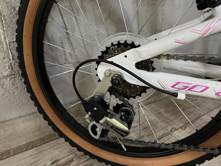 Megamo 20" GO 2027 2027 Mountainbike usato, Bianco — immagine 12 di 16