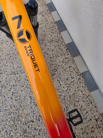 Used Trek Marlin 7 2022 2022 Mountainbike, Orange, 27.5, 29 — image 4 of 5