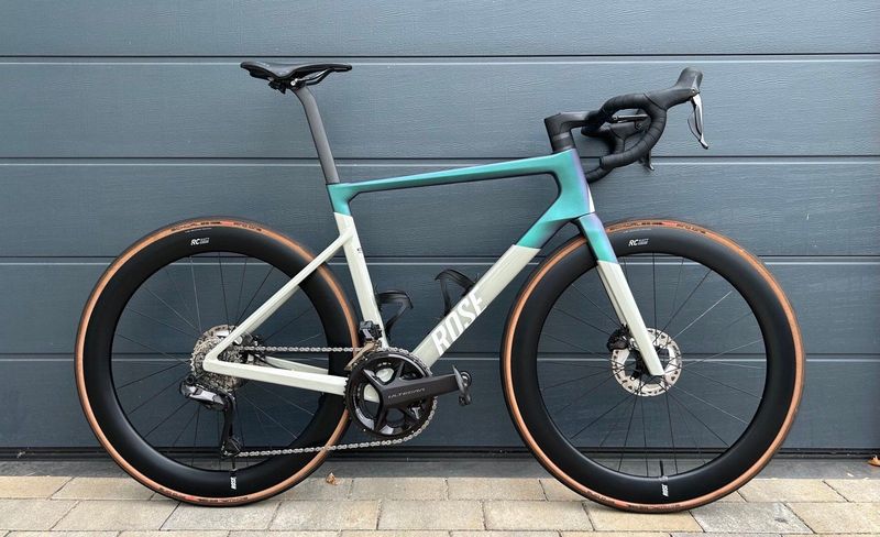 ROSE XLITE 06 Ultegra Di2 2024 Road & Gravel d'occasion