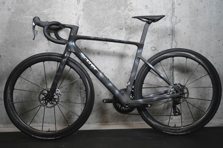 Used Scott Addict RC Ultimate 2026 Road & Gravel, Black — image 2 of 13