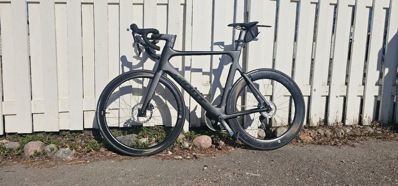Used Giant Propel Advanced 1 Disc 2021 2021 Road & Gravel