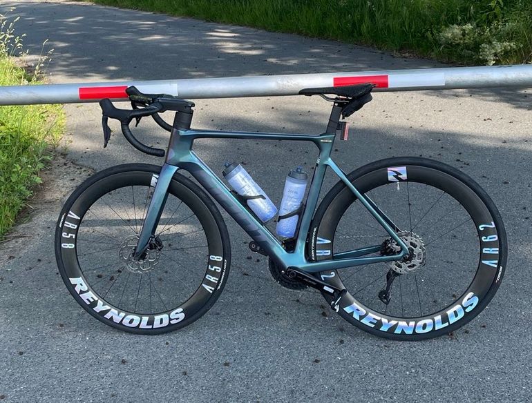 Giant Propel Advanced 1 2025 2025 Road & Gravel usato, Blu — immagine 10 di 13