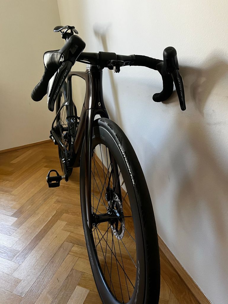 Używany Scott Foil Shimano Dura Ace 2023 Road & Gravel — zdjęcie 2 z 6