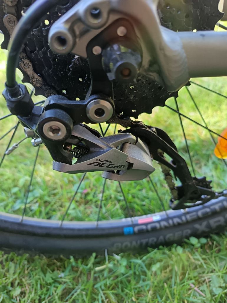 Used Trek X-Caliber 7 2018 2018 Mountainbike, Light Gray, 27.5, 29 — image 3 of 5