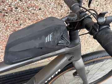 Używany Specialized Diverge Comp Carbon 2022 2022 Road & Gravel — zdjęcie 6 z 16