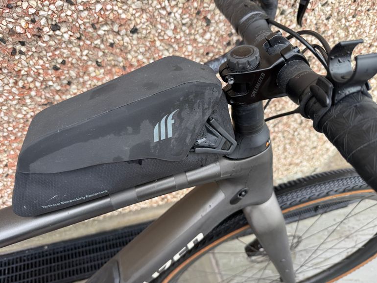 Używany Specialized Diverge Comp Carbon 2022 2022 Road & Gravel — zdjęcie 6 z 16