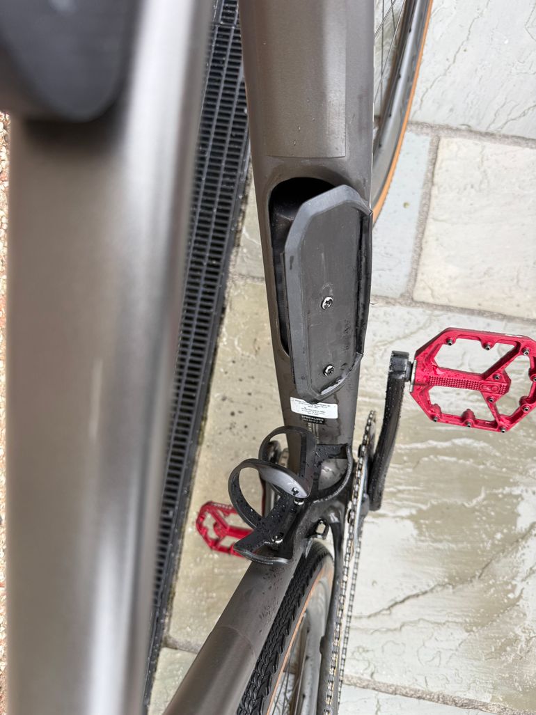 Używany Specialized Diverge Comp Carbon 2022 2022 Road & Gravel — zdjęcie 7 z 16