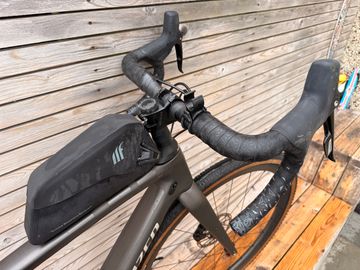 Używany Specialized Diverge Comp Carbon 2022 2022 Road & Gravel — zdjęcie 12 z 16