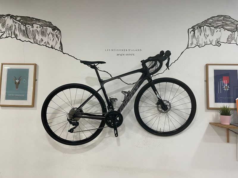 Gebrauchtes Giant Defy Shimano 105 2022 2022 Road & Gravel