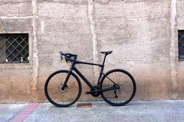 Used BMC Roadmachine TWO 2026 2026 Road & Gravel, Black — image 9 of 22