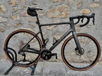 Used Scott Addict 20 2024 2024 Road & Gravel, Light Gray — image 2 of 5