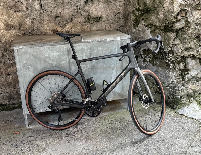 Used Scott Addict 20 2024 2024 Road & Gravel, Light Gray — image 5 of 5