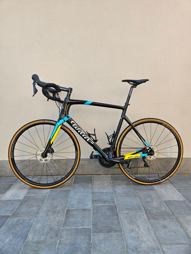 Käytetty Wilier GTR Team Disc SHIMANO 105 R7020 2021 2021 Road & Gravel