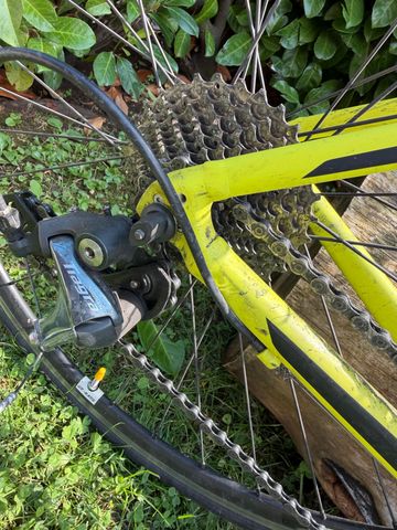 Used Giant Contend Shimano Tiagra 2017 Road & Gravel, Orange — image 7 of 8