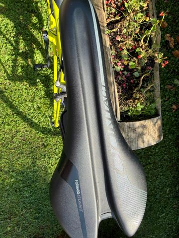 Used Giant Contend Shimano Tiagra 2017 Road & Gravel, Orange — image 5 of 8