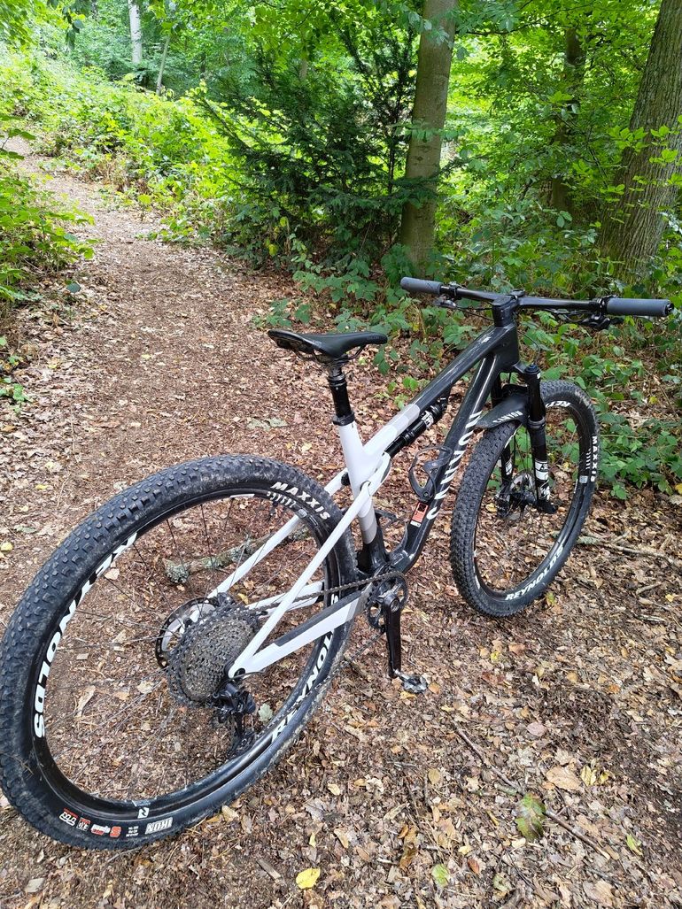 Brugt Canyon Lux World Cup Shimano Deore XT 2022 Mountainbike — billede 2 af 12