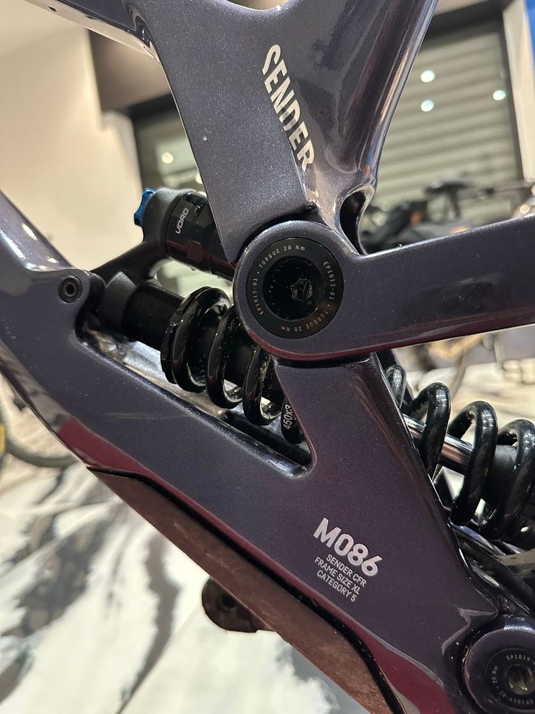 Używany Canyon Sender CFR Mullet 2022 2022 Mountainbike — zdjęcie 8 z 16