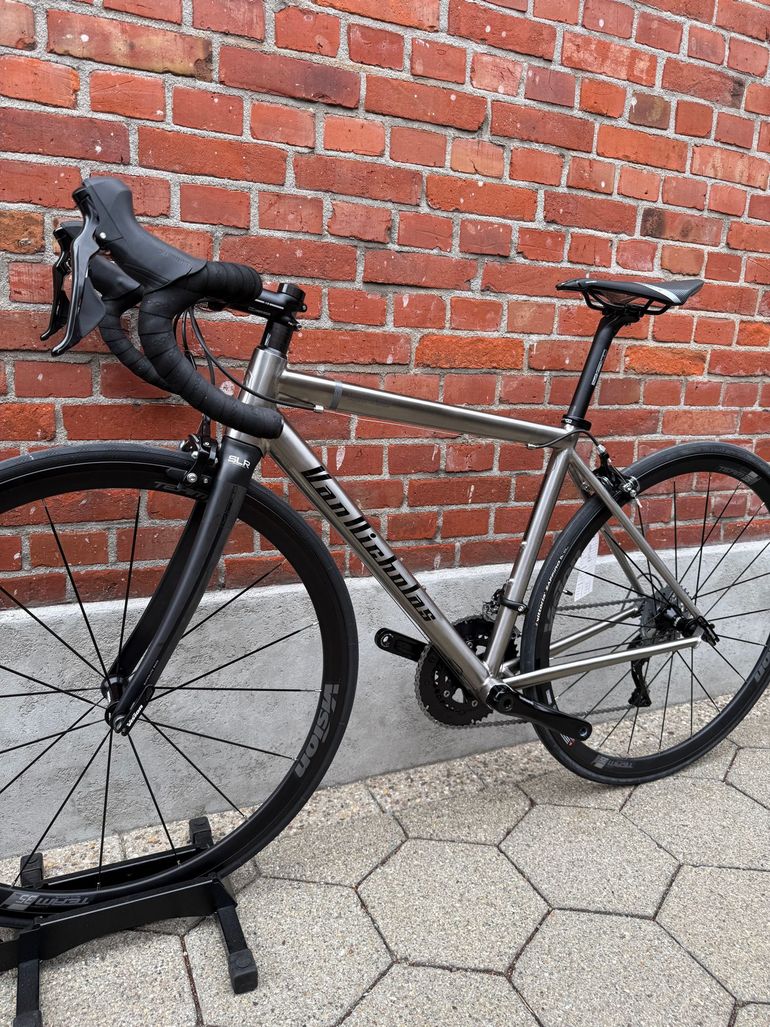 Van Nicholas NEW! Van Nicholas Boreas Titanium/Shimano 105 2x11/Vision Team 35/SLR/Size XS 2023 Road & Gravel usato, Grigio chiaro — immagine 12 di 17