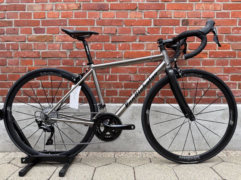 Used Van Nicholas NEW! Van Nicholas Boreas Titanium/Shimano 105 2x11/Vision Team 35/SLR/Size XS 2023 Road & Gravel