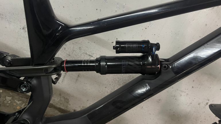 Použité Canyon Torque CF 7.0 2020 2020 Mountainbike — obrázek 8 z 11