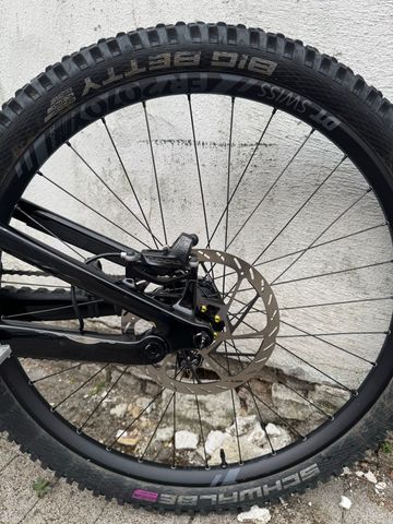 Použité Canyon Torque Mullet CF 7 2023 2023 Mountainbike — obrázek 8 z 16