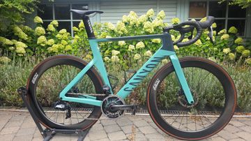 Brugt Canyon Aeroad CF SLX 8 eTap 2023 2023 Road & Gravel — billede 1 af 17