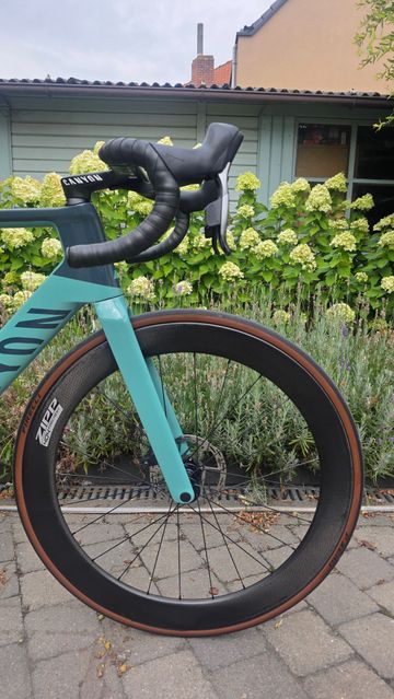 Brugt Canyon Aeroad CF SLX 8 eTap 2023 2023 Road & Gravel — billede 5 af 17