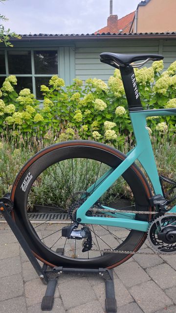 Brugt Canyon Aeroad CF SLX 8 eTap 2023 2023 Road & Gravel — billede 6 af 17