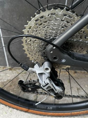 Gebrauchtes Specialized Diverge Comp Carbon 2022 2022 Road & Gravel, Hellgrau — Bild 5 von 17
