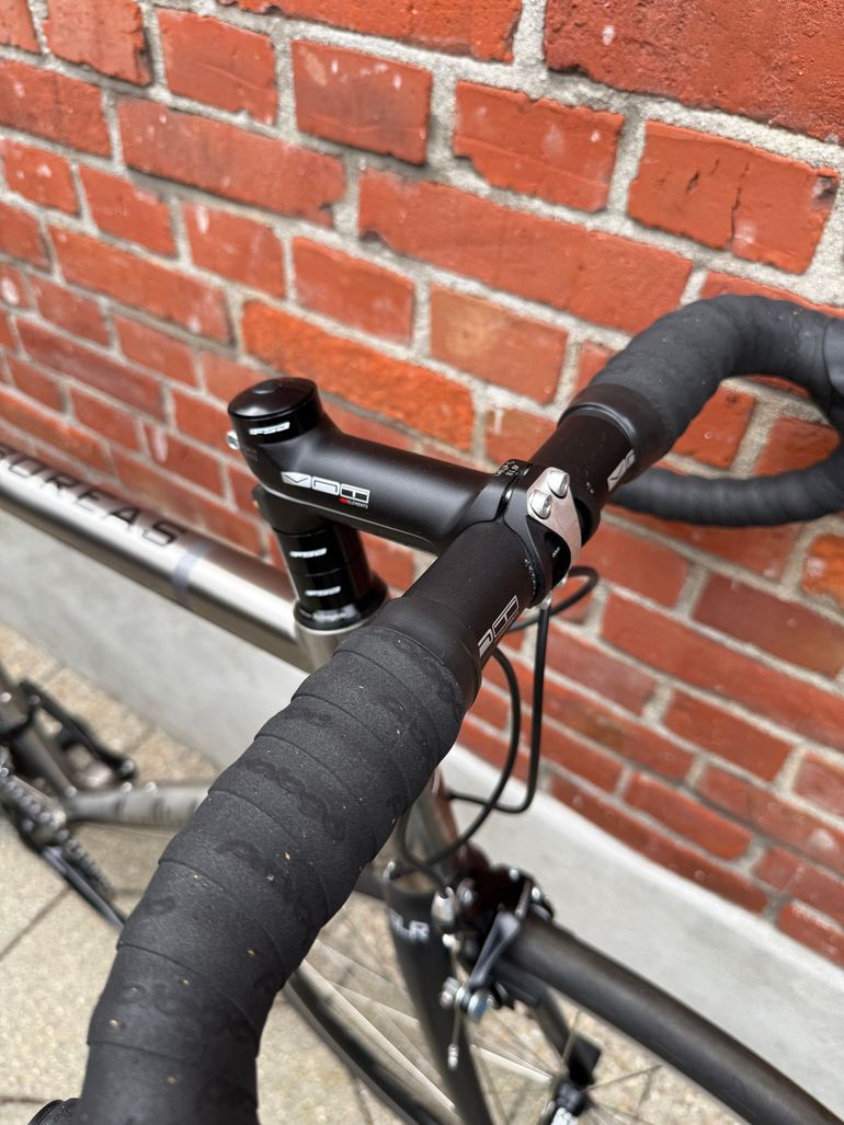 Van Nicholas NEW! Van Nicholas Boreas Titanium/Shimano 105 2x11/DT-Swiss R460/SLR crb/Size XL 2023 Road & Gravel usato, Grigio chiaro — immagine 7 di 17