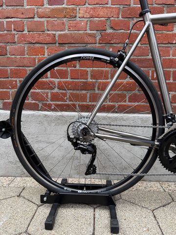 Van Nicholas NEW! Van Nicholas Boreas Titanium/Shimano 105 2x11/DT-Swiss R460/SLR crb/Size XL 2023 Road & Gravel usato, Grigio chiaro — immagine 2 di 17