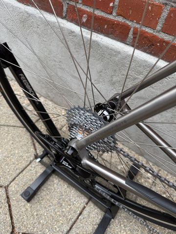 Van Nicholas NEW! Van Nicholas Boreas Titanium/Shimano 105 2x11/DT-Swiss R460/SLR crb/Size XL 2023 Road & Gravel usato, Grigio chiaro — immagine 10 di 17