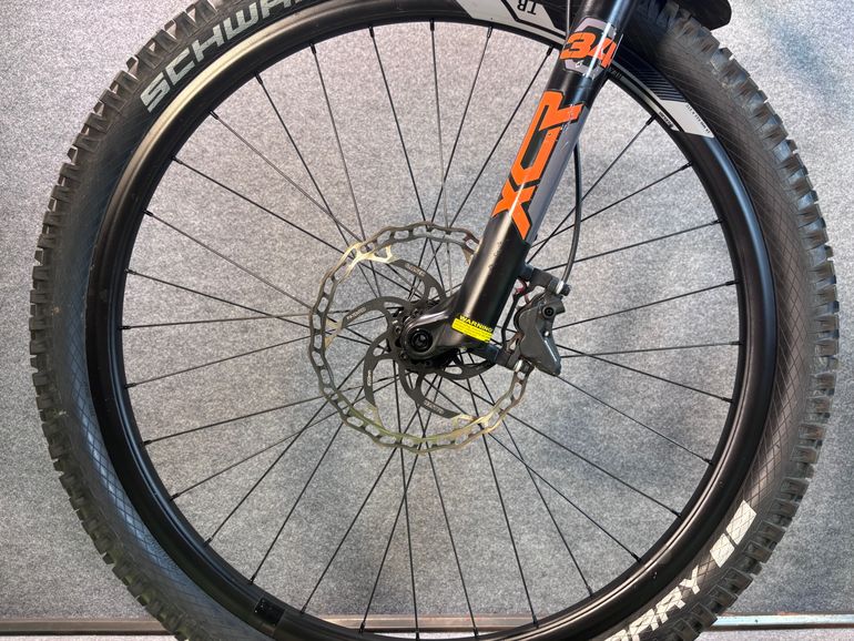 Used Megamo Ayron Force 2023 Mountainbike, Orange — image 9 of 9