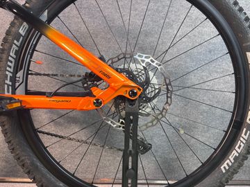 Used Megamo Ayron Force 2023 Mountainbike, Orange — image 8 of 9