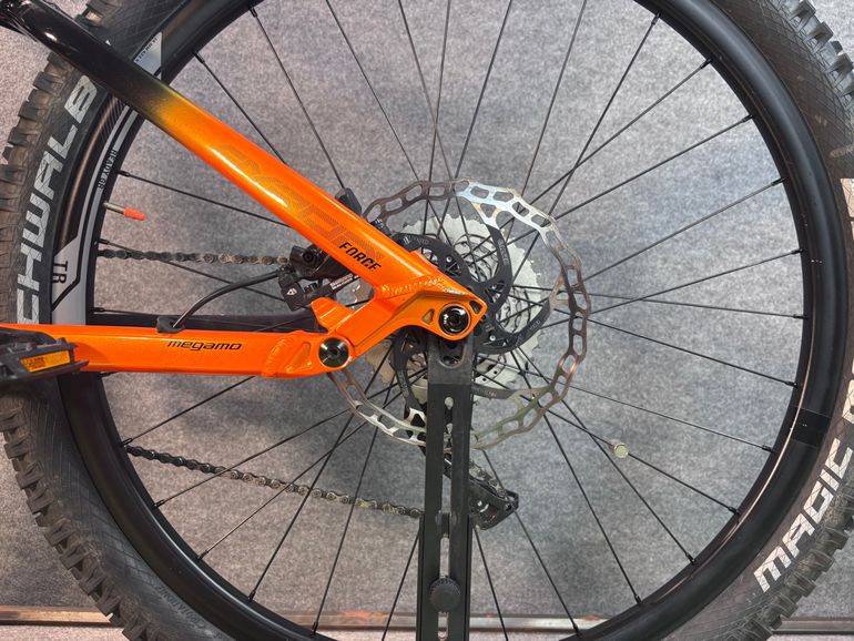 Used Megamo Ayron Force 2023 Mountainbike, Orange — image 8 of 9