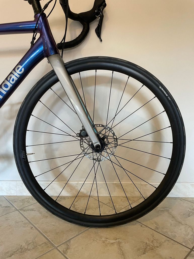 Brugt Cannondale CAAD13 Disc Tiagra 2025 2025 Road & Gravel — billede 4 af 5