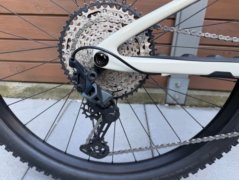 Specialized Stumpjumper Comp 2021 2021 Mountainbike de segunda mano, Blanco — imagen 13 de 21