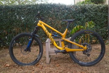 Canyon Spectral 29 CF 9 2023 2023 Mountainbike usato, Arancione — immagine 6 di 7