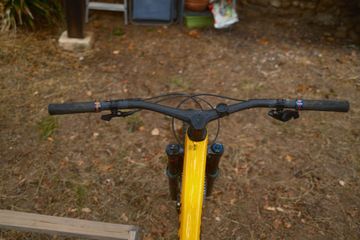Canyon Spectral 29 CF 9 2023 2023 Mountainbike usato, Arancione — immagine 5 di 7