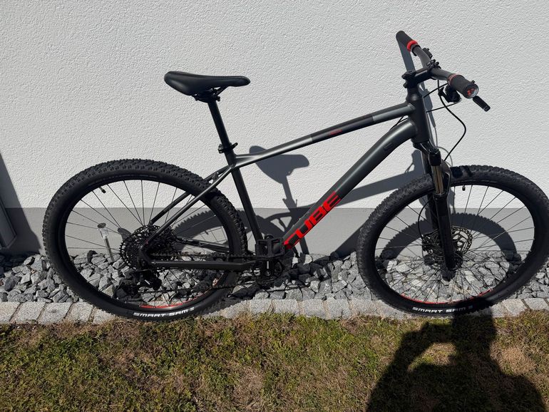 CUBE ANALOG 2024 2024 Mountainbike de segunda mano, Negro — imagen 4 de 5