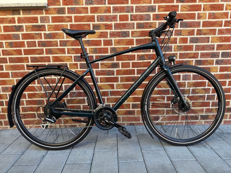 Specialized Sirrus 2.0 EQ 2023 2023 Urban & Touring d'occasion